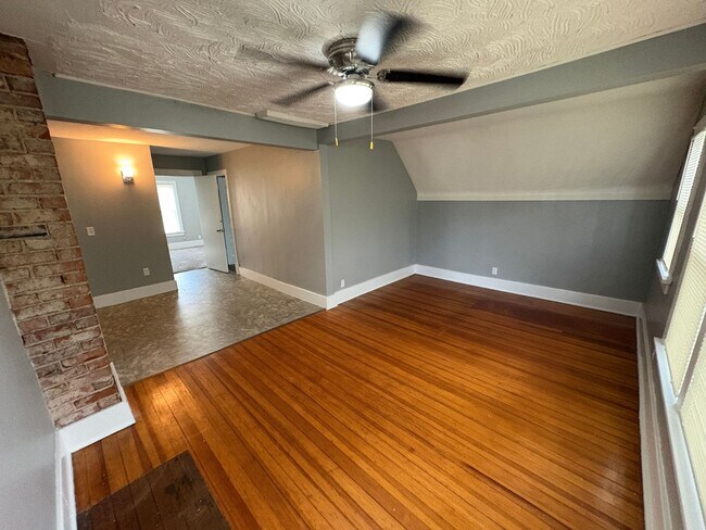 Photo - 2800 R St Unit #2