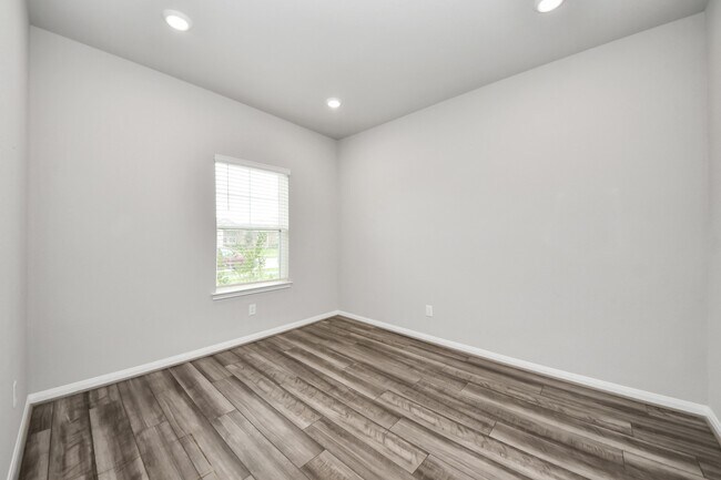 Photo - 7206 Melrose Ln