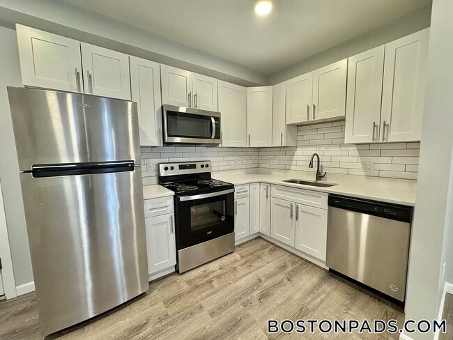 Building Photo - 11 Leo Turo Way Unit 1B