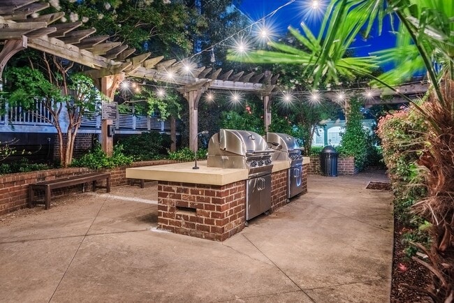 Windward Long Point Apartments