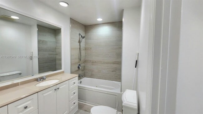 Photo - 841 NW 81st Ave