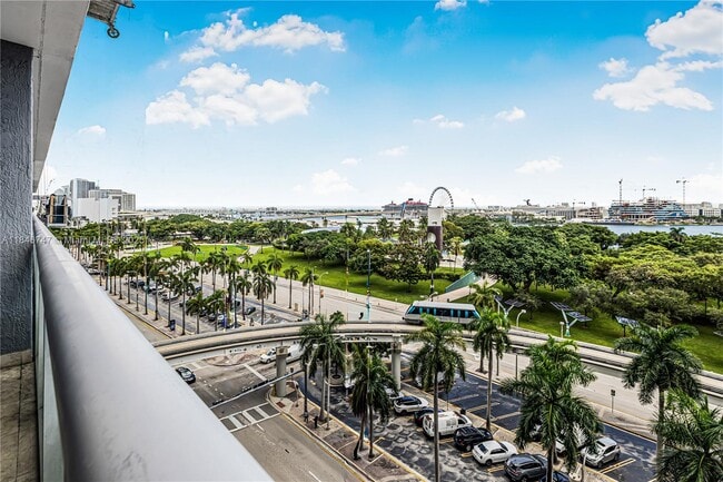 Building Photo - 50 Biscayne Blvd Unit 907