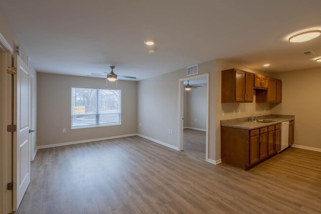 Photo - Munson Crossing