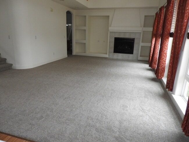 Photo - Fabulous Serrano Home