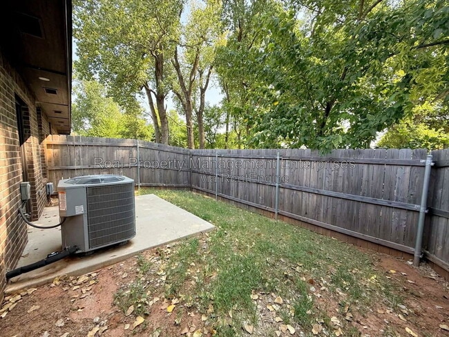 Photo - 7508 Redbud Villas Ct