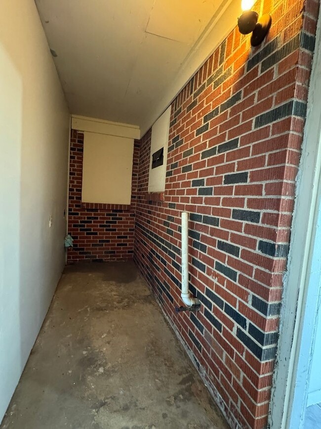 Photo - 15 NW 25th St