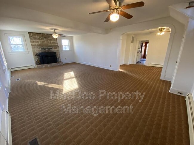 Photo - 885 Truslow Rd