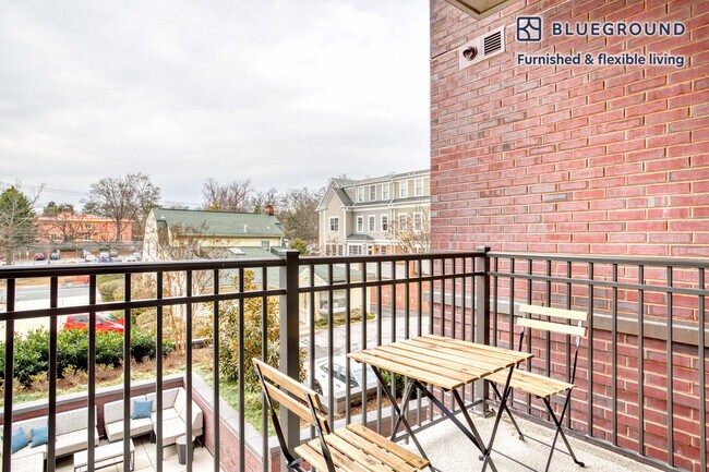 4901 Montgomery Ln Unit SI FL2-ID469