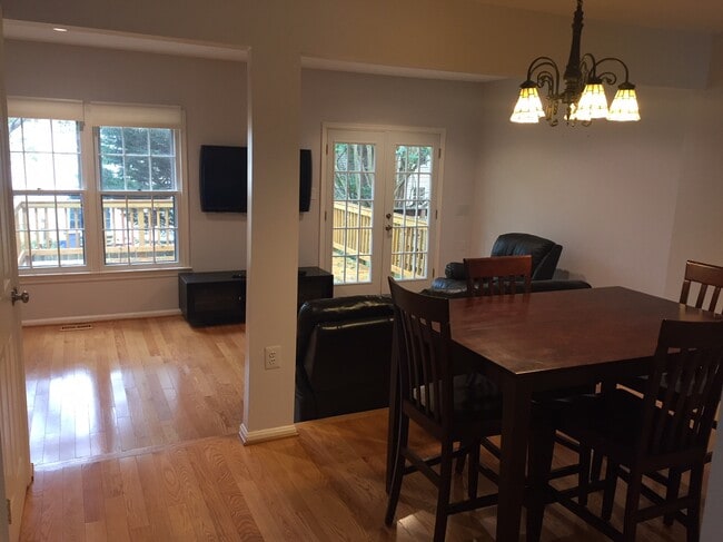 Photo - 10345 Latney Rd