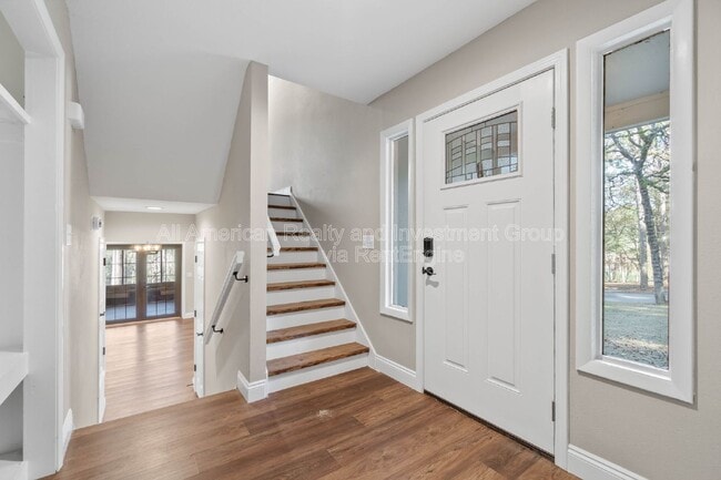 Photo - 1315 Grandview Dr