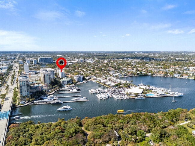 Building Photo - 2555 NE 11th St Unit 606