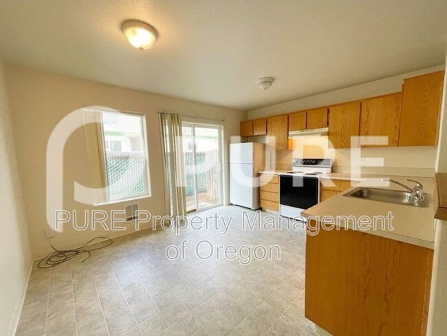 Photo - 2619 SE 125th Ave Townhome