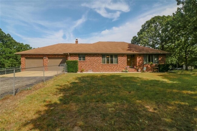 Building Photo - Beautiful county setting