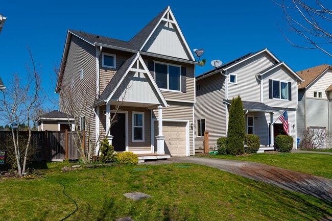 3 Bedroom 2.5 Bath with fenced yard - 3 Bedroom 2.5 Bath with fenced yard House