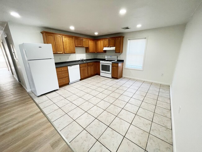 Photo - 1508 Hyde Park Ave