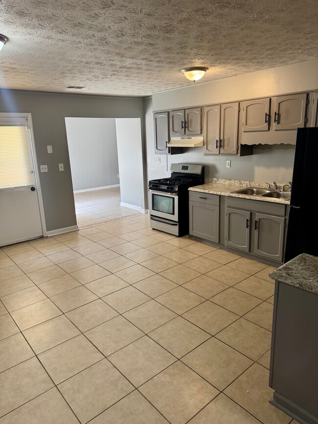 Photo - 2137 Fairway Ct SE Unit 2137