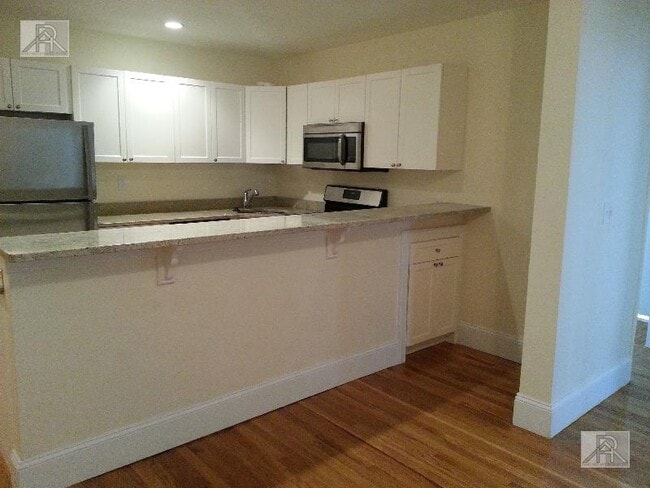 Photo - 3 bedroom in Brookline MA 02446 Unit 6