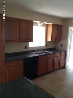 Photo - 860 Loretta Dr