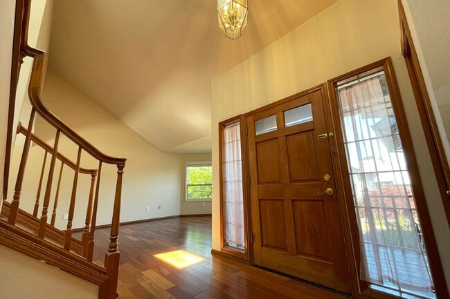 Photo - 18730 SW Marne Ct