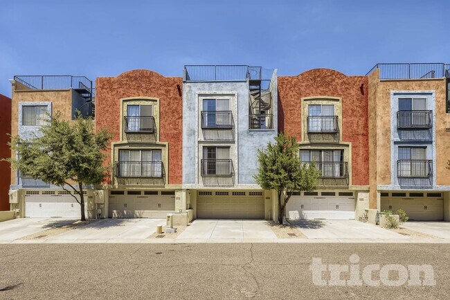 Photo - 3446 E Avalon Dr