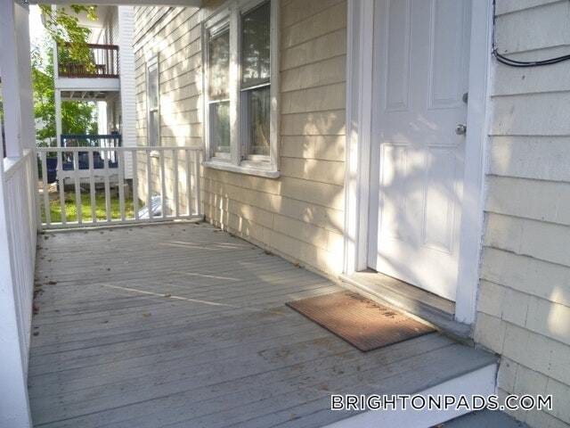 Building Photo - 9 Radnor Rd