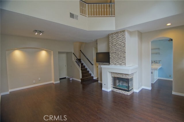 Photo - 8 Opera Ln