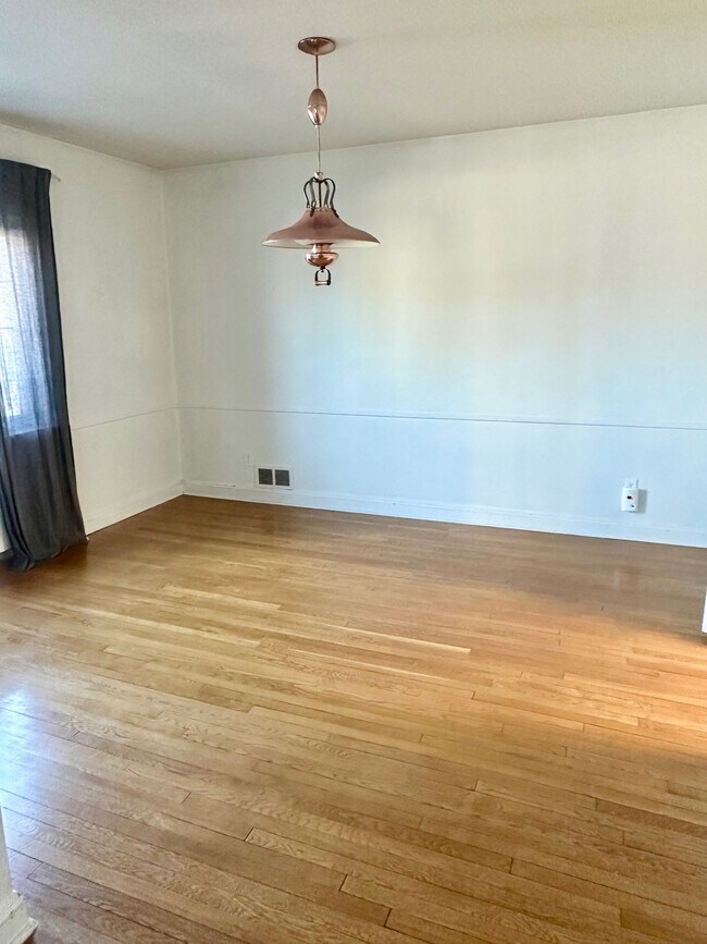 Photo - 468 Greenmount Ave Unidad 1