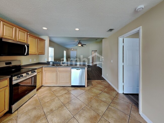 Photo - 7206 54th Ter E
