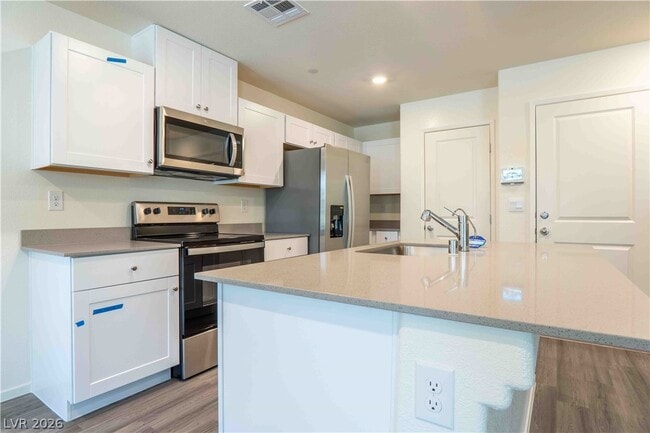 Photo - 3727 Celesta Vis Ave