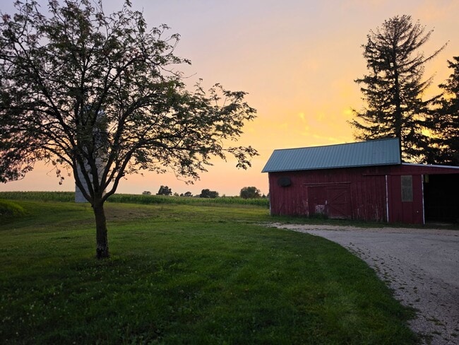 Photo - W11819 Moriah Rd