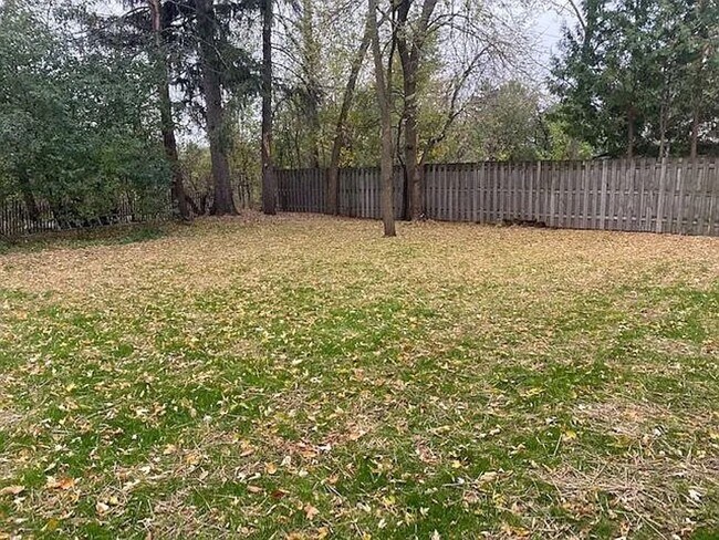 Photo - Click the “Apply Now” button or email wapmrentals@gmail.com for a prompt response.