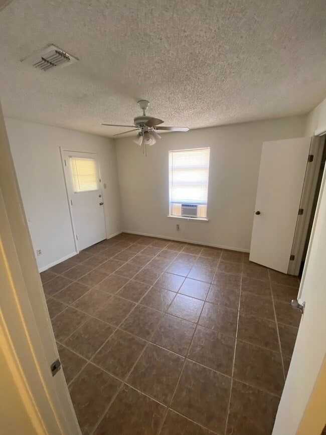 Photo - 111 Ramada Ave
