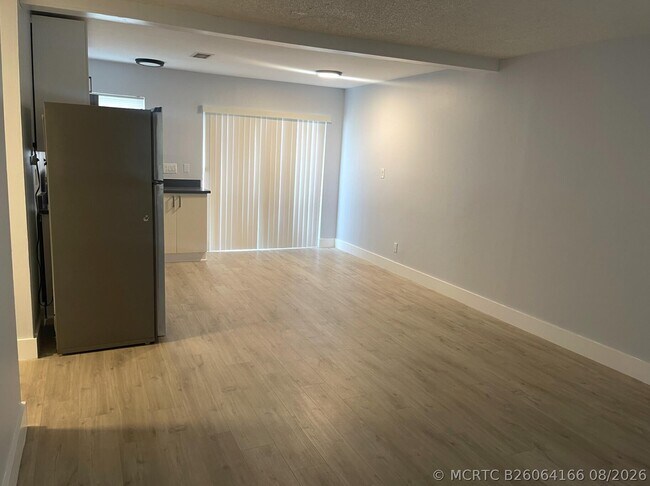 Photo - 780 NE 46th Ct Unit 2