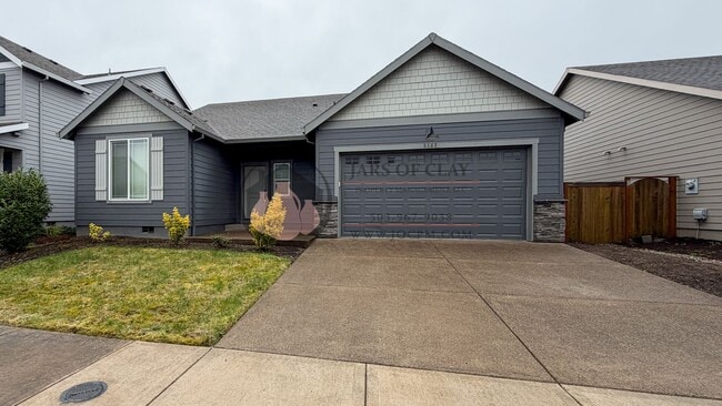 Building Photo - Great Location- Great Single Level House- Don't Miss this!!!