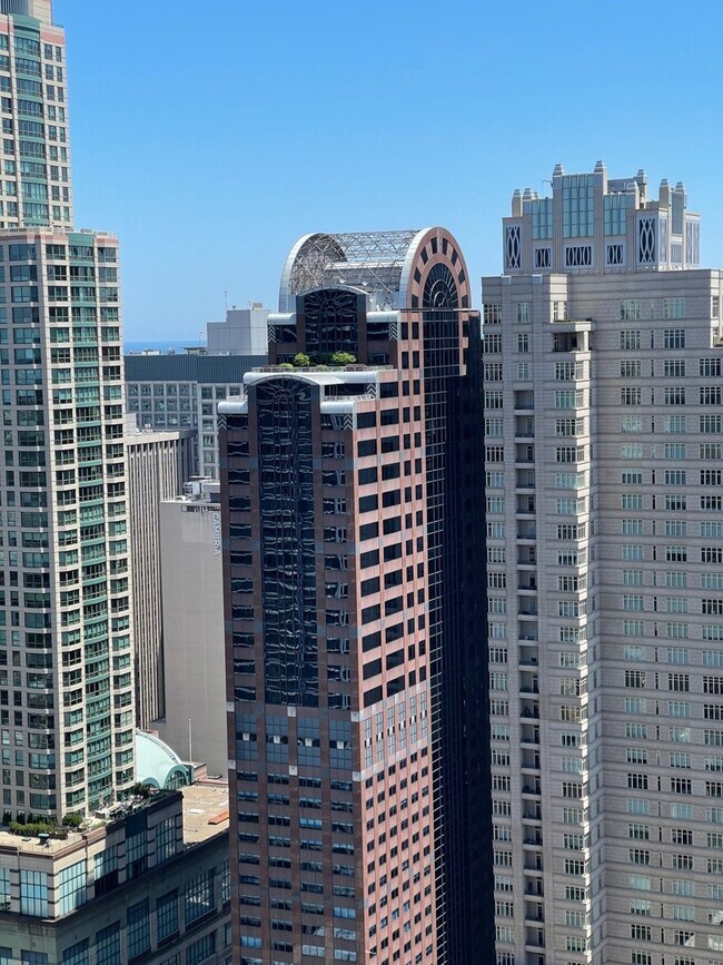 Photo - 10 E Ontario St