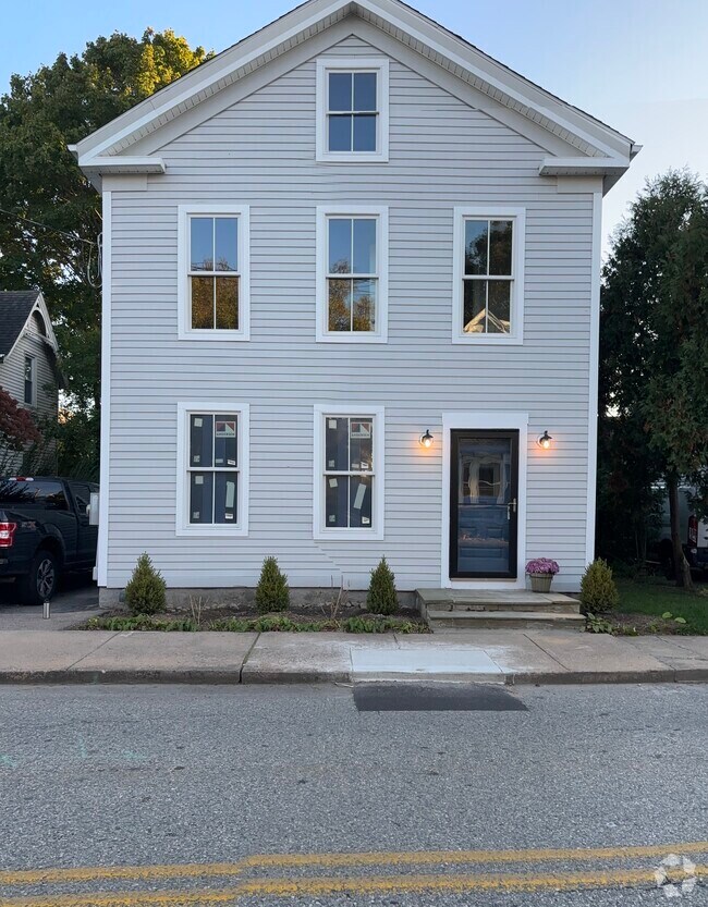 Loft Rentals near North Stonington CT 1 Rentals