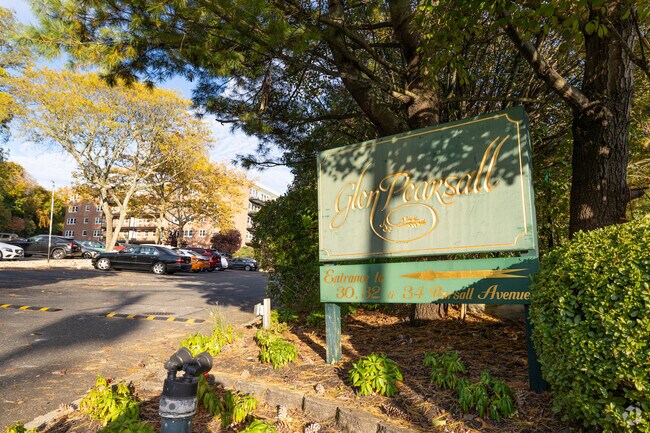 Photo - 30-34 Pearsall Ave Apartamentos