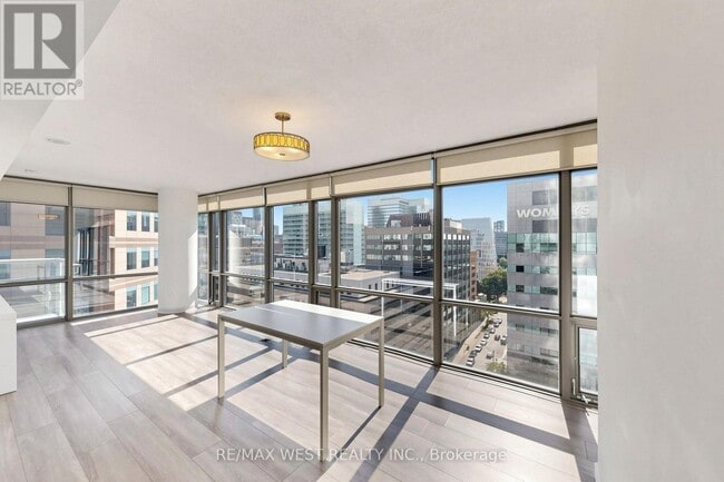Photo - 38 Grenville St Unit 1203