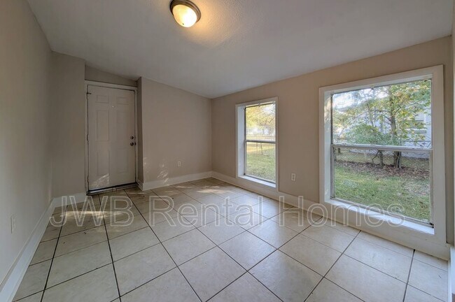 Photo - 6836 Jack Horner Ln