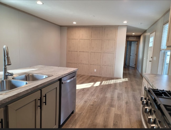 Photo - 3290 Harding Hwy