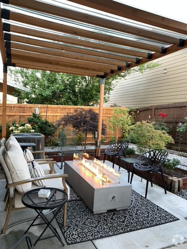 Building Photo - 5401 NE 66th Dr Rental