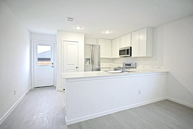 Photo - 9902 Mather Wy