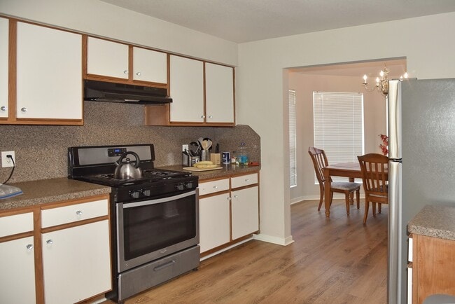 Building Photo - 1106 Mossy Branch St