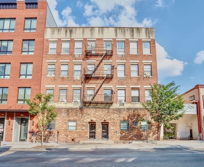 Building Photo - 502 Central Ave Unit B1