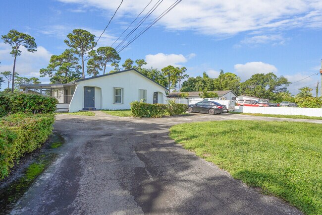 Building Photo - 4326 Barbridge Rd Rental