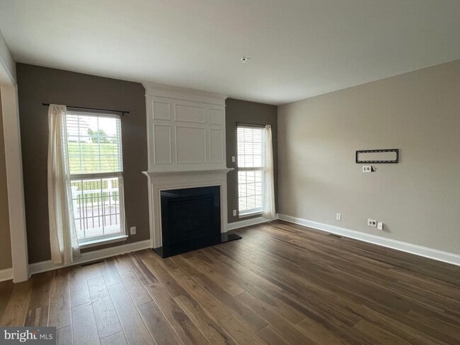 Photo - 296 N Caldwell Cir