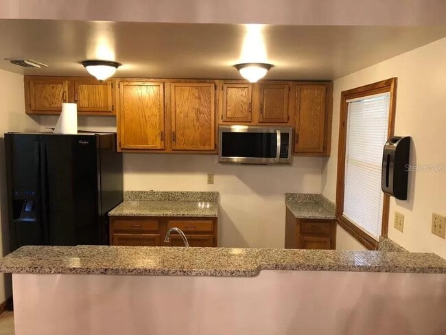 Photo - 758 N Westmoreland Dr