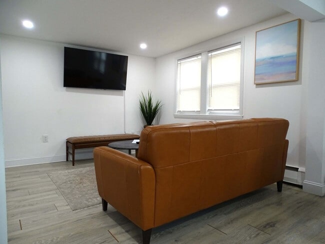 Photo - 18 Pleasant St Unit ID1271275P