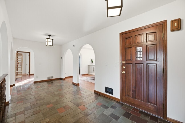 Photo - 150 Hankins Rd