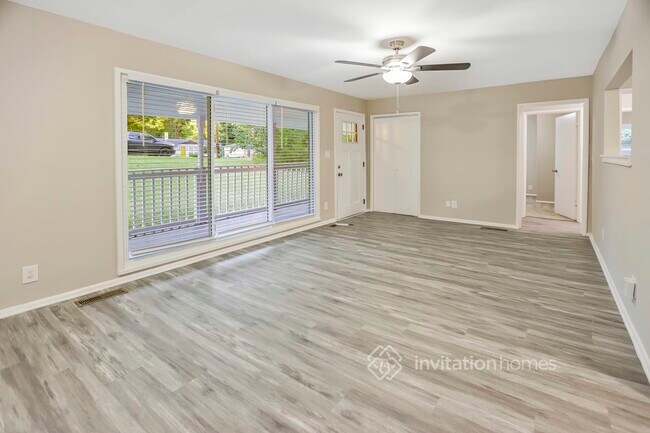 Photo - 3473 Pinehill Dr